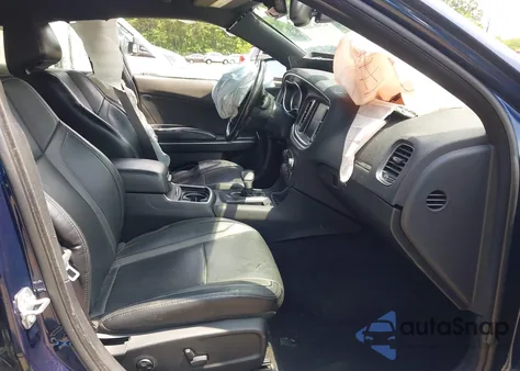 2016 Dodge Charger Sxt z USA, uszkodzony, nr VIN 2C3CDXJG4GH319725